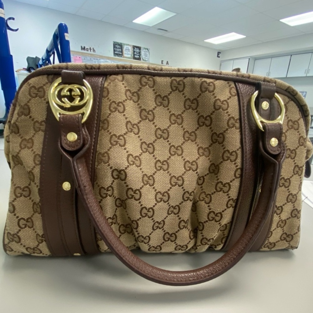 Gucci - Picture 2 of 8